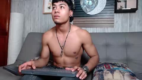 Snapshot of jeremy_wallker chatting on February 8, 8:34 pm Jeremy online show from February 8, 8:34 pm