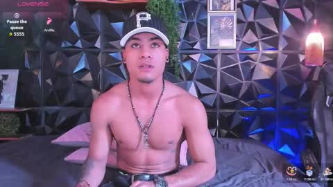 Snapshot of jeremy_wallker chatting on February 9, 9:08 pm Jeremy online show from February 9, 9:08 pm