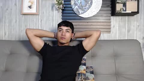 Snapshot of jeremy_wallker chatting on February 24, 10:08 pm Jeremy online show from February 24, 10:08 pm