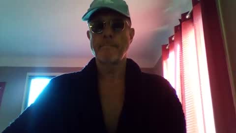 jerflor online show from November 26, 1:23 pm