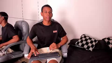 Jermon Blake online show from June 18, 11:03 am