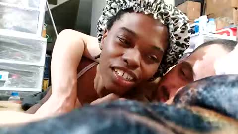 SkynStarlight online show from February 7, 7:56 am