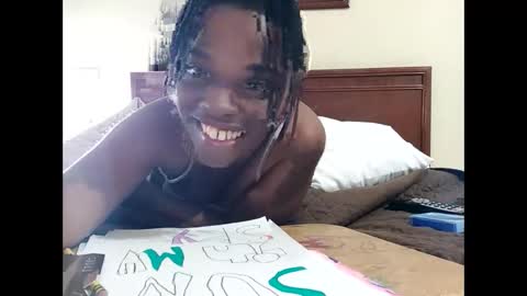 SkynStarlight online show from April 20, 9:05 pm