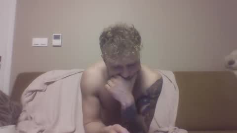 jerryalise online show from December 20, 7:17 pm