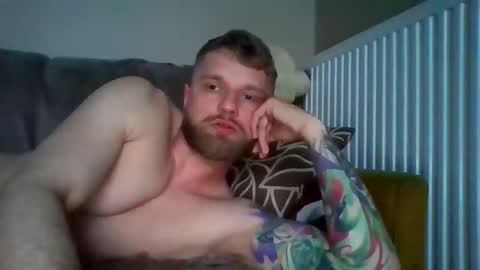 jerryalise online show from April 23, 2:02 am