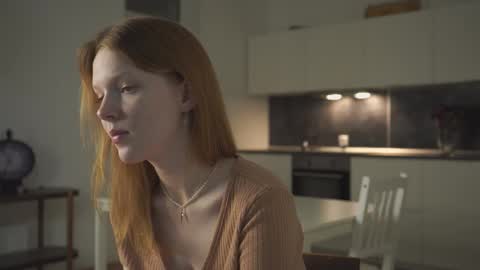 Molly online show from October 5, 3:10 pm