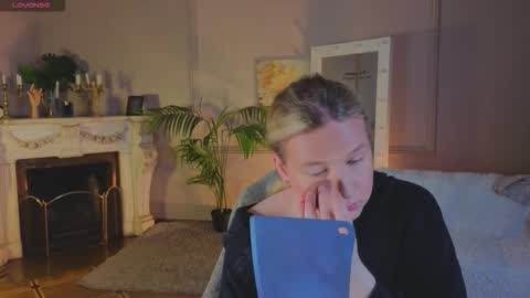 jes_solar online show from October 11, 11:42 am