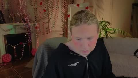 jes_solar online show from March 3, 10:37 pm