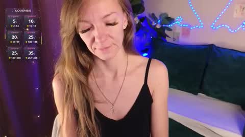 jesica_moon_peachy online show from December 5, 1:47 am