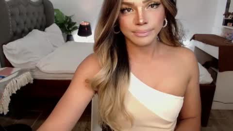 jesie_hot69 online show from January 21, 1:00 pm