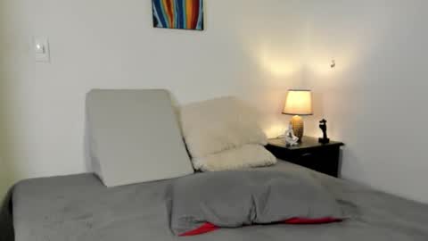 Snapshot of jess1ca_herrera chatting on January 7, 12:45 am jessica herreraToday I will be your devil and you my victim online show from January 7, 12:45 am