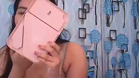 Snapshot of jessa_21 chatting on July 31, 1:05 am jessa_21 online show from July 31, 1:05 am