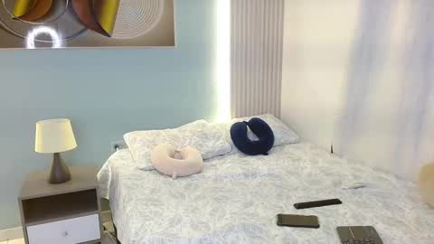 Hello we are Jesse and Dante. online show from December 14, 12:27 am