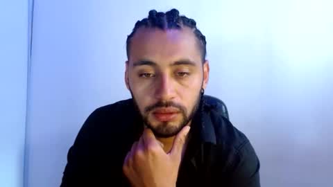 Angel  Demon online show from May 28, 9:01 pm