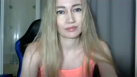 JessFox1 online show from December 30, 1:37 am