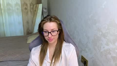 Jessy online show from September 28, 5:24 am