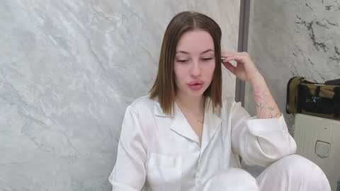 Jessy online show from November 15, 5:16 am