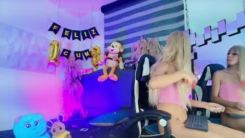 jessica_tan online show from June 10, 10:58 am