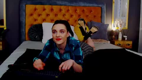 Jessica White online show from April 14, 4:29 am