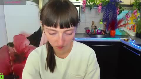 jessicaforris online show from April 16, 7:31 am