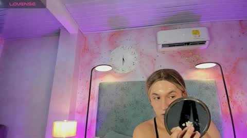 JESSI AND NAOMI online show from November 2, 11:07 pm