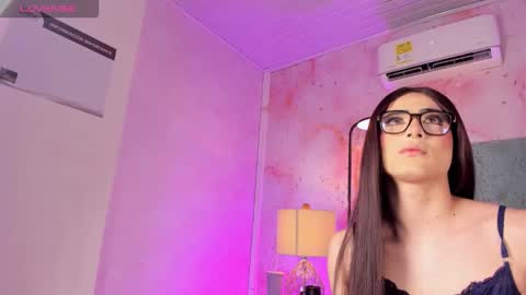 JESSI AND NAOMI online show from March 16, 4:07 am