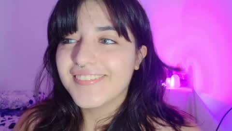 jessicared18 online show from September 30, 11:59 am