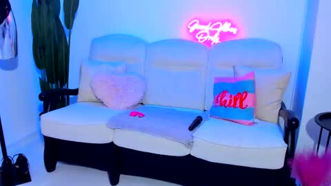 Jessy online show from February 19, 9:33 pm