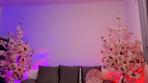 Gloria   online show from February 12, 2:35 am