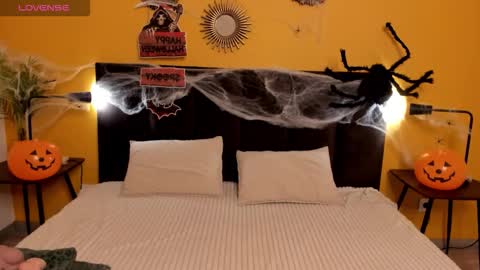 Jessie online show from October 26, 1:44 am