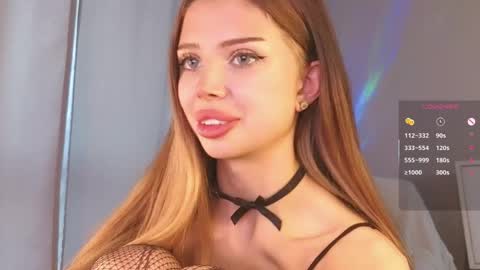 jessie_johns online show from April 18, 4:44 pm