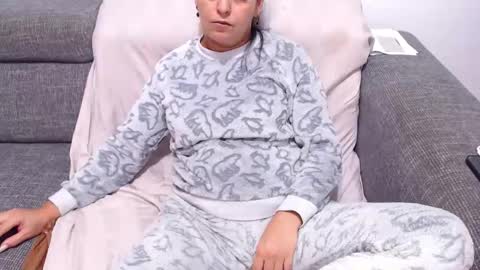 Snapshot of jessiestar3 chatting on November 11, 1:38 am jessiestar3 online show from November 11, 1:38 am