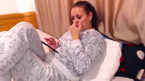 jessiestar3 online show from March 24, 3:39 pm