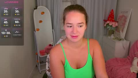 Snapshot of jessiestarz chatting on October 27, 1:59 pm Jessi online show from October 27, 1:59 pm