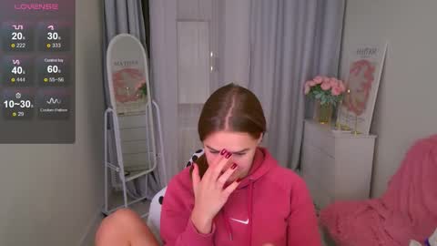 Snapshot of jessiestarz chatting on November 20, 2:06 pm Jessi online show from November 20, 2:06 pm