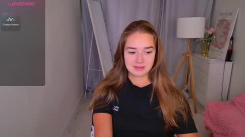 Jessi online show from April 14, 2:23 pm