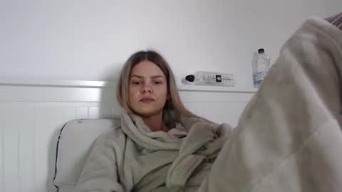 jessieryan online show from October 19, 5:30 am