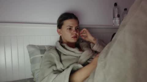 jessieryan online show from November 4, 4:44 am