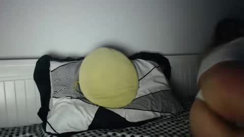 jessieryan online show from April 2, 3:04 am