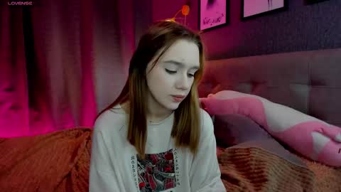 Snapshot of jessiexxiv chatting on February 1, 9:19 am Jessie online show from February 1, 9:19 am