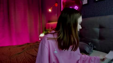 Snapshot of jessiexxiv chatting on February 14, 8:55 am Jessie online show from February 14, 8:55 am