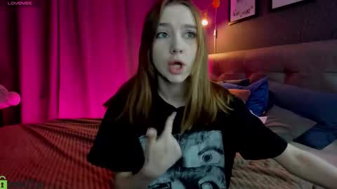 Snapshot of jessiexxiv chatting on February 27, 9:20 am Jessie online show from February 27, 9:20 am