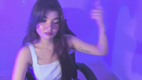 Jessi  online show from December 1, 7:30 pm