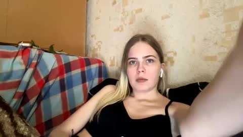 Snapshot of jessika_evans chatting on April 20, 1:58 pm jessika_evans online show from April 20, 1:58 pm