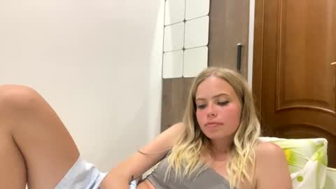 Snapshot of jessika_evans chatting on July 17, 11:09 pm jessika_evans online show from July 17, 11:09 pm