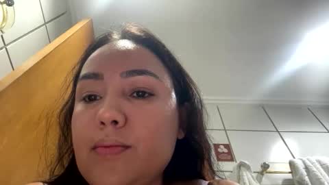jessikaandradre online show from April 4, 11:13 pm