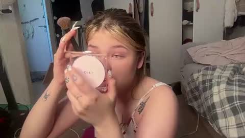 jessluck_1 online show from June 20, 10:29 am