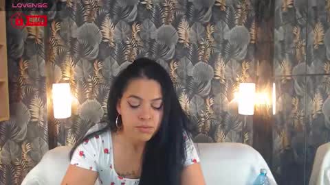Snapshot of jessthewicked chatting on December 8, 5:22 pm JessTheWicked online show from December 8, 5:22 pm