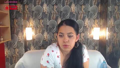 Snapshot of jessthewicked chatting on December 8, 8:25 pm JessTheWicked online show from December 8, 8:25 pm