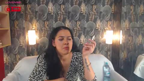 Snapshot of jessthewicked chatting on December 11, 7:25 pm JessTheWicked online show from December 11, 7:25 pm
